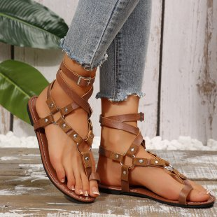 Damensandalen im euro-amerikanischen Kreuzriemen-Design